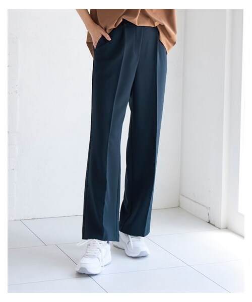 nissen（ニッセン）の「大きいサイズ こなれBEAUTYストレッチワイドパンツ（ゆったりヒップ）（パンツ・レディース・スモーキーグリーン/グレイッシュブルー/ネイビー/黒/オフホワイト・L/LL/3L/4L/5L/6L/8L/10L）」の8枚目の写真