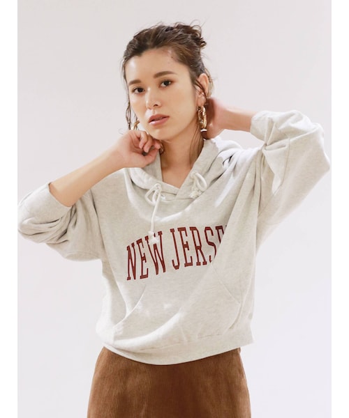 美品　ungrid パーカー Ungrid（アングリッド）の「NEW JERSEYショートパーカー