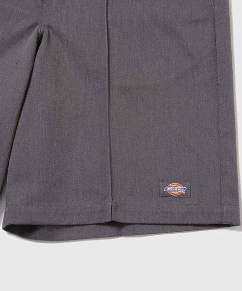 ADAM ET ROPE'（アダムエロペ）の「《別注》【DICKIES/ディッキーズ】PINTUCK SHORTS（その他パンツ・メンズ・ブラック/グレー/ベージュ・30/32/34/36）」の21枚目の写真