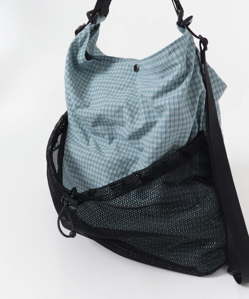 URBAN RESEARCH DOORS(アーバンリサーチドアーズ)の「チェック2WAYナップサック(バックパック/リュック・レディース・BLUE/RED・One)」の8枚目の写真