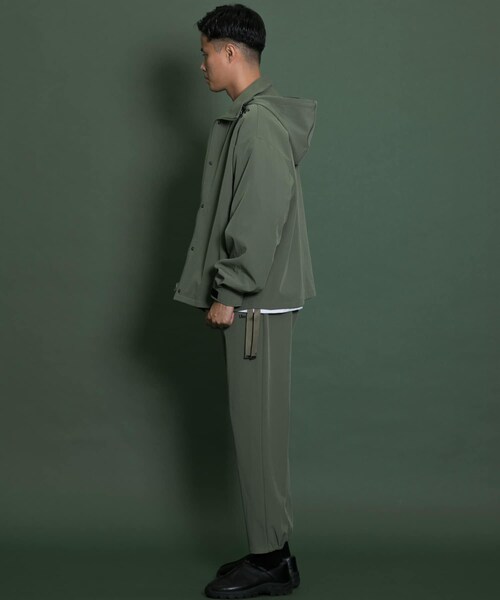 SENSE OF PLACE by URBAN RESEARCH(センスオブプレイスバイアーバンリサーチ)の「Uiscel タックジョガースウェットパンツ(スウェットパンツ・メンズ・KHAKI/BLACK・one)」の12枚目の写真