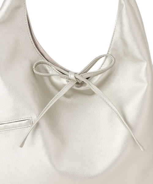 ROPE' PICNIC(ロペピクニック)の「洗えるバッグ シーンレスワンハンドルトートバッグ/A4対応・イージーケア(トートバッグ・レディース・ブラック/キナリ/シルバー系・F)」の10枚目の写真