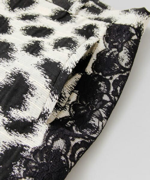 URBAN RESEARCH ROSSO（アーバンリサーチロッソ）の「Lirica　Lace Shorts（その他パンツ・レディース・BLACK・O/1）」の9枚目の写真