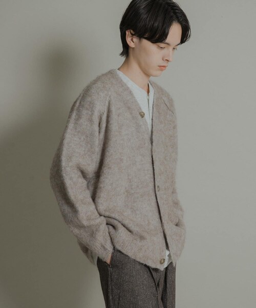 SENSE OF PLACE by URBAN RESEARCH(センスオブプレイスバイアーバンリサーチ)の「ブークレVネックカーディガン(カーディガン/ボレロ・メンズ・CHARCOAL/GREIGE/GREEN/RED・M/L)」の18枚目の写真