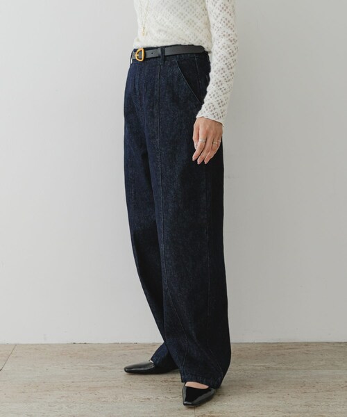 URBAN RESEARCH ROSSO（アーバンリサーチロッソ）の「F by ROSSO　カーブフォルムデニムパンツ（デニムパンツ・レディース・NAVY/BROWN・36/38）」の19枚目の写真