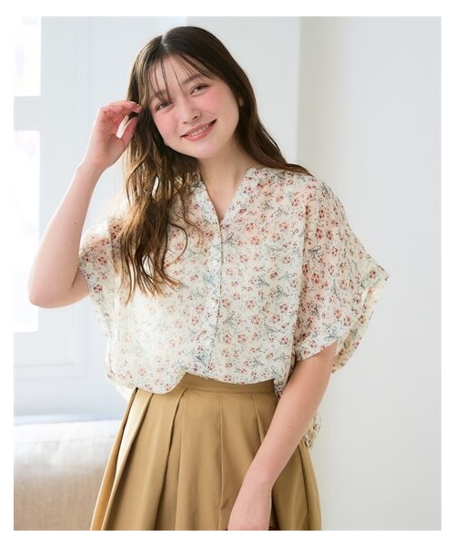 nissen（ニッセン）の「＜大きいサイズ＞選べるプリントシアーブラウス（シャツ/ブラウス・レディース・グレイッシュブルー系チェック/黒系ドット/キナリ系花柄/オフホワイト系線画花柄・L/LL/3L/4L/5L/6L/8L/10L）」の20枚目の写真