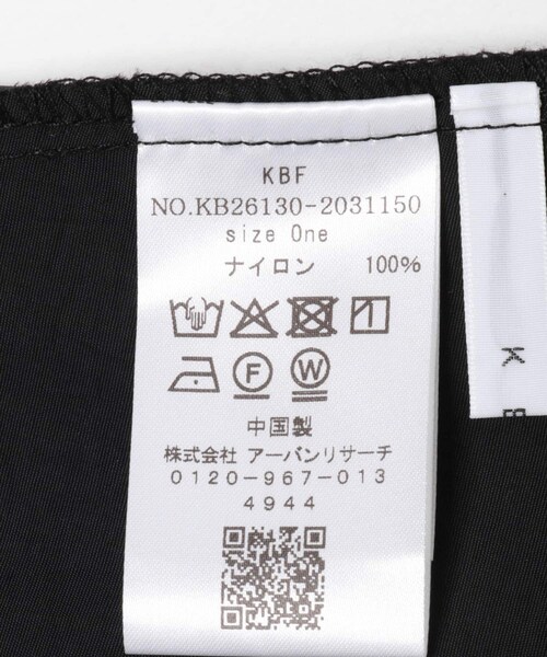 KBF（ケイビーエフ）の「ラッフルBIGカラーブラウス（シャツ/ブラウス・レディース・BLACK・One）」の6枚目の写真