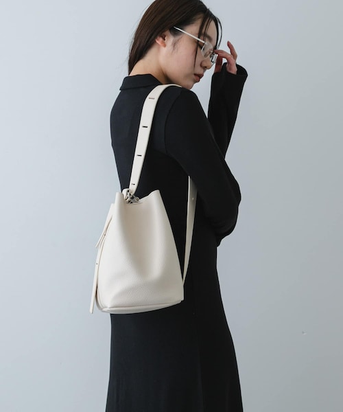 SENSE OF PLACE by URBAN RESEARCH(センスオブプレイスバイアーバンリサーチ)の「マルチショルダースクエアバッグ(ショルダーバッグ・レディース・BLACK/GREIGE/BLUE・One)」の21枚目の写真