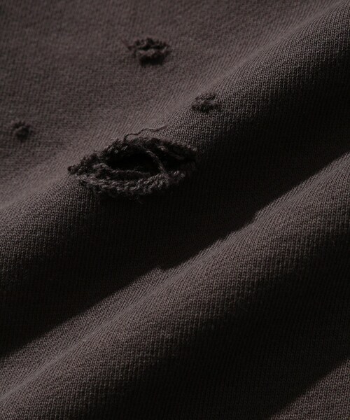 ADAM ET ROPE'（アダムエロペ）の「【CODA/コーダ】WASHED DESTROYED CREWNECK SWEATSHIRT（スウェット・メンズ・スミクロ・1/2）」の13枚目の写真