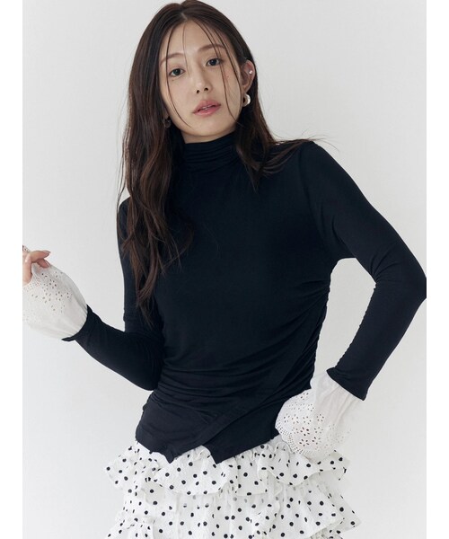 CALNAMUR（カルナムール）の「レーヨンハイネックドッキングトップス（Tシャツ/カットソー・レディース・ブラック/イエロー・F）」の3枚目の写真