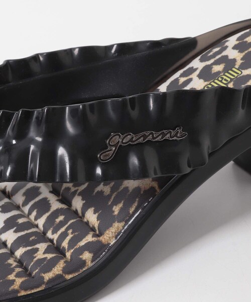 URBAN RESEARCH(アーバンリサーチ)の「GANNI×MELISSA THONG KITTEN HEEL(サンダル・レディース・BLACK・37/38/39)」の7枚目の写真
