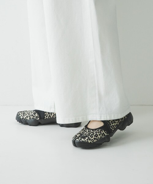 URBAN RESEARCH(アーバンリサーチ)の「NIKE エア リフト(スニーカー・レディース・BLK HEMP・23/24/25/26)」の4枚目の写真