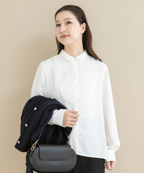 URBAN RESEARCH ROSSO（アーバンリサーチロッソ）の「『WEB/一部店舗限定』フロントレース切替ブラウス（シャツ/ブラウス・レディース・OFF/BLACK・Free）」の8枚目の写真