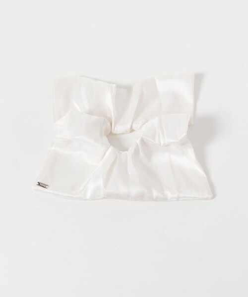 URBAN RESEARCH ROSSO（アーバンリサーチロッソ）の「heyep　Silk Square Medium Scrunchie（ヘアゴム・レディース・BLACK/WHITE/別注BLUE・-）」の5枚目の写真