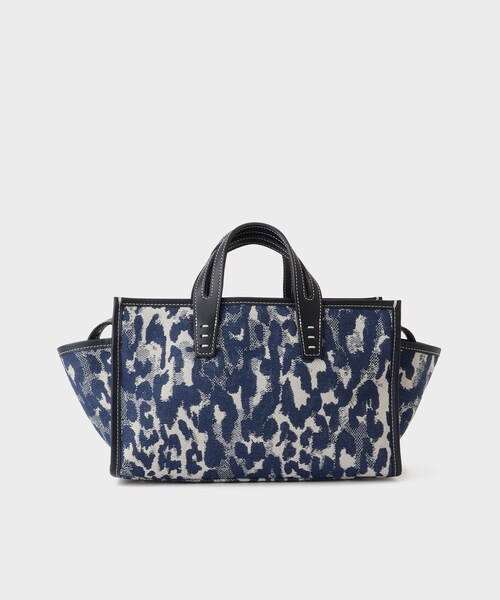 ROPE'(ロペ)の「【A VACATION(ア ヴァケーション)】SABRINA BLUE LEO|ショルダーバック(ショルダーバッグ・レディース・ブルー系・F)」の5枚目の写真