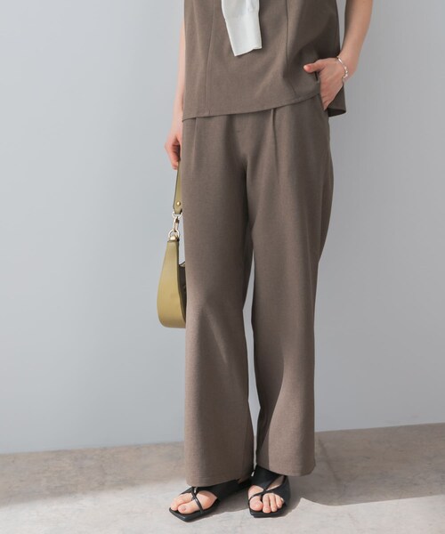 URBAN RESEARCH ROSSO(アーバンリサーチロッソ)の「『UR TECH DRYLUXE』F by ROSSO フレンチブラウス+ワイドパンツ(セットアップ・レディース・MOCHA/BEIGE/BLACK・36/38)」の18枚目の写真