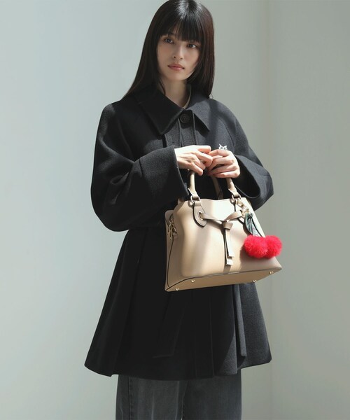 VIS（ビス）の「【アウター総選挙2位】フレアーチェスターコート（チェスターコート・レディース・ブラック/ベージュ・F）」の16枚目の写真