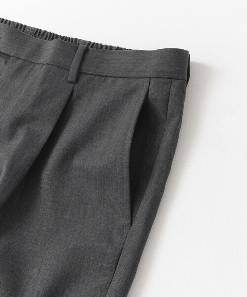 URBAN RESEARCH DOORS(アーバンリサーチドアーズ)の「『洗濯可/防シワ』LIFE STYLE TAILOR クリアツイルウォッシャブルパンツ(スラックス・メンズ・GRAY・44/46/48/50)」の13枚目の写真