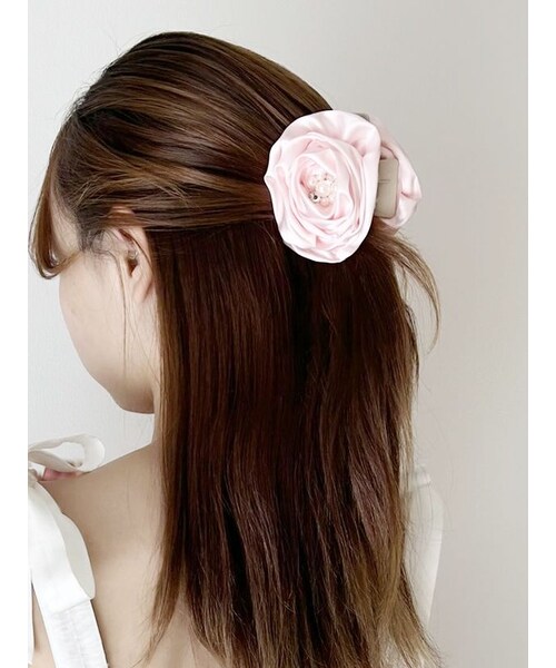 CALNAMUR（カルナムール）の「ROSE HAIR CLIP/ローズヘアクリップ（バレッタ/ヘアクリップ・レディース・ライトイエロー/ピンク・F）」の4枚目の写真