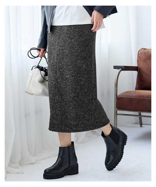 nissen（ニッセン）の「大きいサイズ ふんわり柔らかあぜ編み起毛カットソーロング丈スカート（ゆったりヒップ）（セットアップ可能）（スカート・レディース・オフホワイト/カーキ/キャメル/杢チャコール・L/LL/3L/4L/5L/6L/8L/10L）」の21枚目の写真