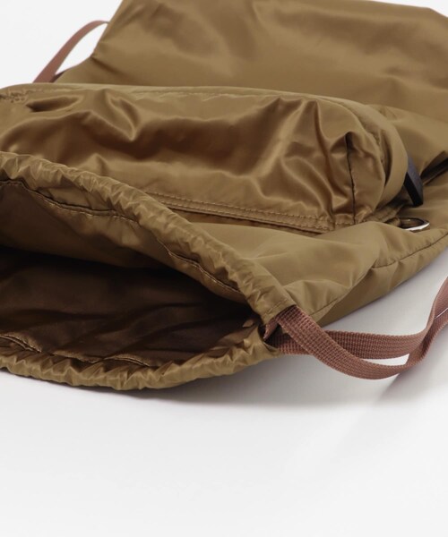 URBAN RESEARCH（アーバンリサーチ）の「『一部別注カラー』NOMADIS　LATT（バックパック/リュック・レディース・別注RED/BLACK/BROWN・-）」の16枚目の写真