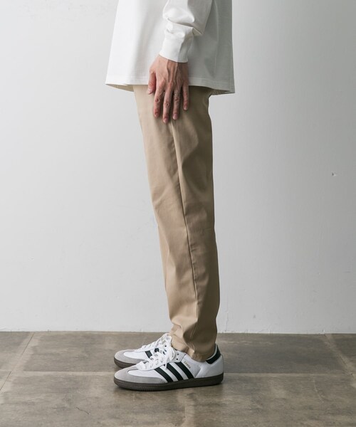 URBAN RESEARCH DOORS（アーバンリサーチドアーズ）の「NEW BALANCE　ツイルテーパードトラウザー(ショート)（その他パンツ・メンズ・SOT/BK/GT/NNY・S/M/L/XL）」の17枚目の写真