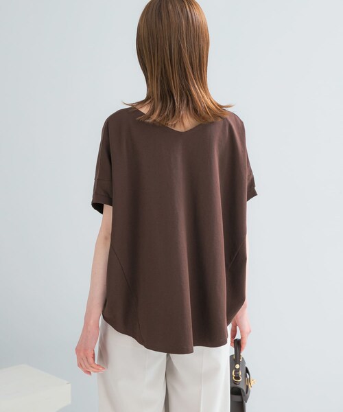 URBAN RESEARCH ROSSO（アーバンリサーチロッソ）の「『WEB/一部店舗限定』UVカットドルマンスリーブプルオーバー（Tシャツ/カットソー・レディース・IVORY/D/BLUE/CAMEL/BROWN・Free）」の18枚目の写真