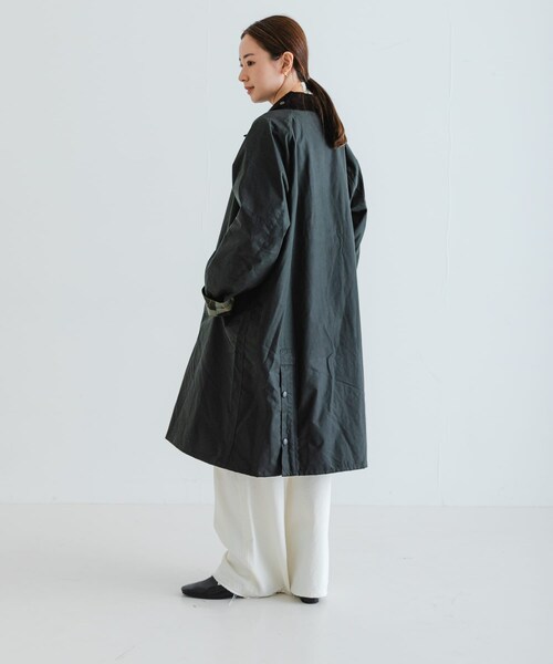 URBAN RESEARCH(アーバンリサーチ)の「Barbour MODIFIED EXMOOR WAX COAT(テーラードジャケット・レディース・SAGE/BLACK・36/38)」の17枚目の写真