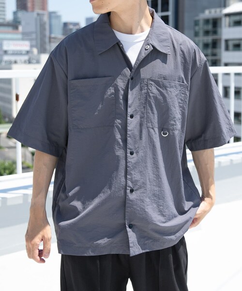 ITEMS URBANRESEARCH(アイテムズ アーバンリサーチ)の「『撥水/イージーケア/接触冷感/UVカット』タスランナイロンスナップボタン半袖シャツ(シャツ/ブラウス・メンズ・CHA/NVY/BLK・M/L)」の17枚目の写真