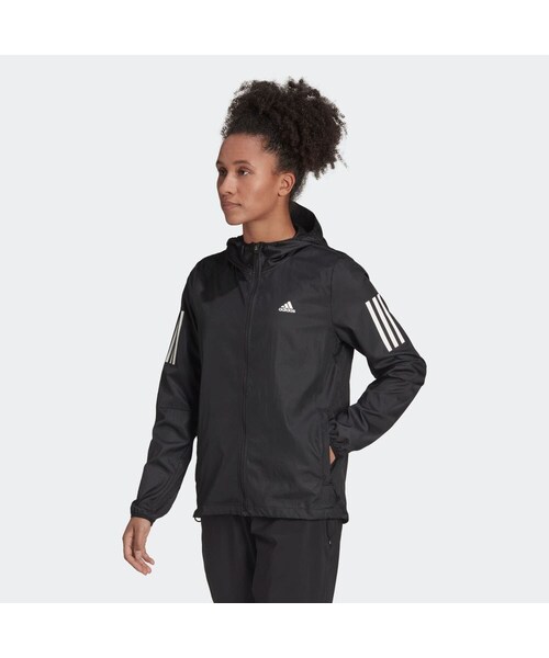 adidas（アディダス）の「オウン ザ ラン フード付き ランニングウインドブレーカー（ジャケット/アウター・レディース・ブラック/ホワイト/ピンク/ブルー・S/M/L/OT (XL)/XOT (2XL)/2XOT (3XL)/XS/4XOT/5XOT/2XS/XL/2XL）」の3枚目の写真