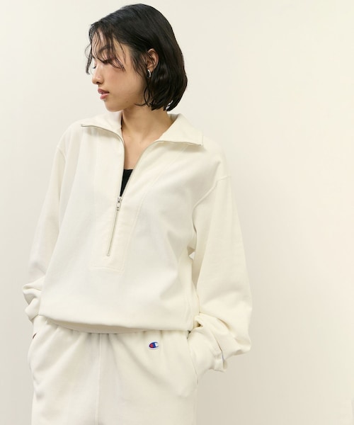 ADAM ET ROPE'(アダムエロペ)の「【Champion for ADAM ET ROPE'】別注 SWEAT HALF ZIP(スウェット・レディース・オフホワイト/ブラウン系/ネイビー・F)」の17枚目の写真