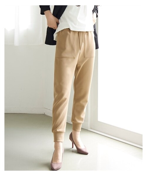 nissen（ニッセン）の「大きいサイズ【贅沢質感】ダンボールスウェットパンツ（ゆったりヒップ）（スウェットパンツ・レディース・カーキ/黒/ネイビー/ベージュ・L/LL/3L/4L/5L/6L/8L/10L）」の10枚目の写真