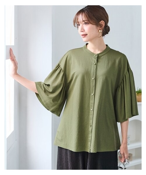 nissen（ニッセン）の「＜大きいサイズ＞美ラクRUタッチギャザーデザイントップス（接触冷感・抗菌防臭・UVカット・遮熱）（Tシャツ/カットソー・レディース・グレージュ/カーキグリーン/チャコール・L~LL/3L~4L/5L~6L/8L/10L）」の3枚目の写真