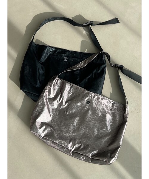 EMODA（エモダ）の「ベルトメタルトートバッグ（トートバッグ・レディース・グレー/ブラック/カーキ・F）」の17枚目の写真