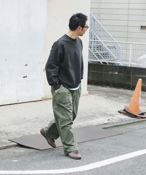 URBAN RESEARCH（アーバンリサーチ）の「LOGIC ONE PIGMENT SWEAT（スウェット・メンズ・BLACK/GREEN/ORANGE・M/L）」の11枚目の写真