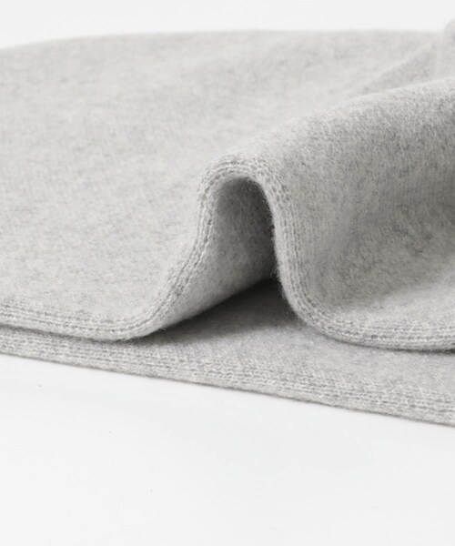 URBAN RESEARCH ROSSO（アーバンリサーチロッソ）の「ADAWASｘEZ　CASHMERE-BLEND HOOD（マフラー・レディース・GREY・One）」の7枚目の写真