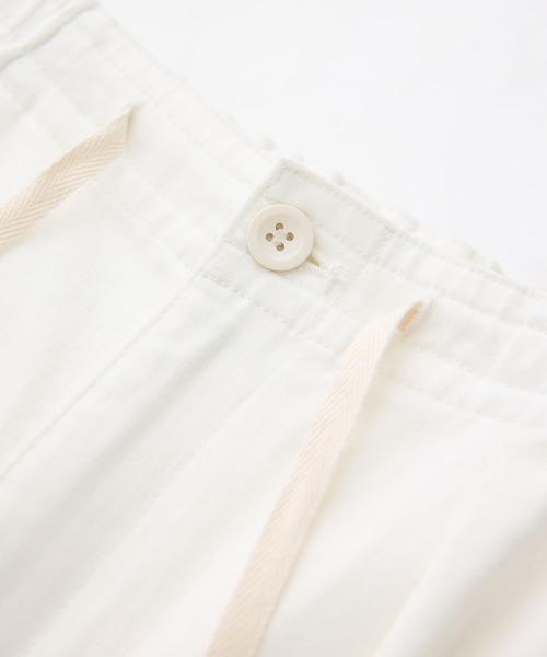 ADAM ET ROPE'（アダムエロペ）の「【WEB限定】ブロークンツイルミリタリータックカーゴパンツ（カーゴパンツ・レディース・オフホワイト/キャメル/カーキ・F）」の19枚目の写真