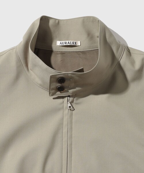 ADAM ET ROPE'（アダムエロペ）の「【AURALEE/オーラリー】ULTRA FINE TROPICAL WOOL ZIP BLOUSON（ブルゾン・メンズ・チャコール/カーキ・3/4）」の6枚目の写真