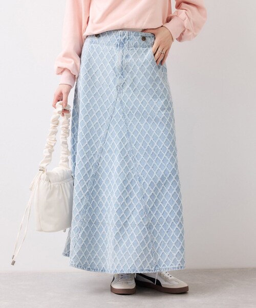 VIS（ビス）の「バックレースアップフレアデニムスカート/イージーケア（デニムスカート・レディース・ブルー/ブルー系・M/S）」の20枚目の写真