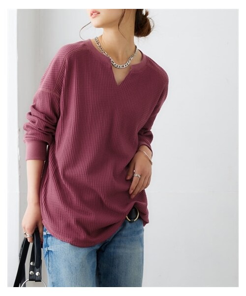 nissen（ニッセン）の「ワッフル素材キーネックトップス（UVカット）＜大きいサイズ有＞（Tシャツ/カットソー・レディース・ブラウン/ミルクベージュ/ネイビー/黒/グレープ/杢チャコールグレー/サックス/コーラルピンク/スティールネイビー/杢オートミール・S/M/L/LL/3L/4L/5L/6L/8L/10L）」の9枚目の写真