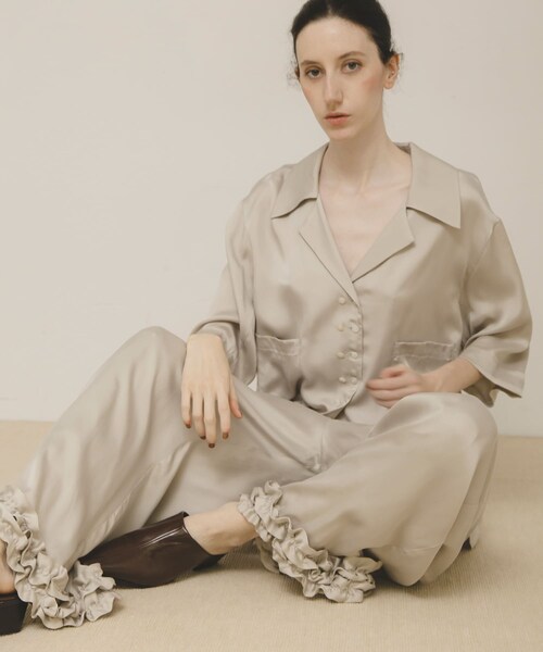 LAATO（ラート）の「open collar shirts（シャツ/ブラウス・レディース・ミスト/チョコレート・Free）」の6枚目の写真