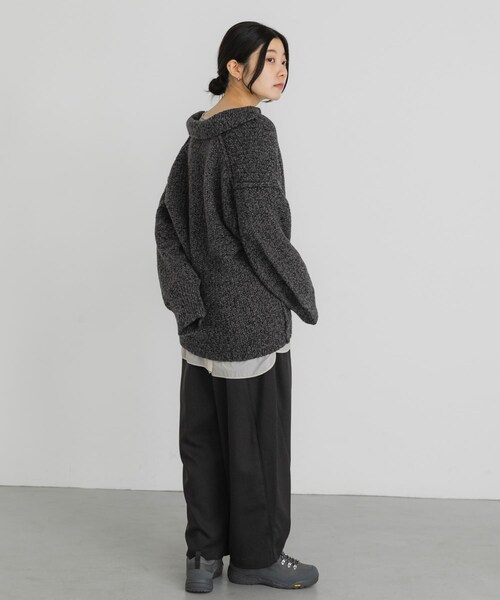 EKAL（エカル）の「鹿子編みスキッパー衿ニット（ニット/セーター・レディース・グレー/ベージュ/チャコール・One）」の20枚目の写真