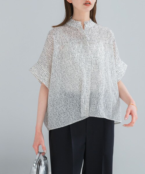 URBAN RESEARCH ROSSO（アーバンリサーチロッソ）の「『WEB/一部店舗限定』ウォッシャブルドットフリルネックブラウス（シャツ/ブラウス・レディース・OFF DOT/KHAKI DOT/BLACK DOT・Free）」の5枚目の写真