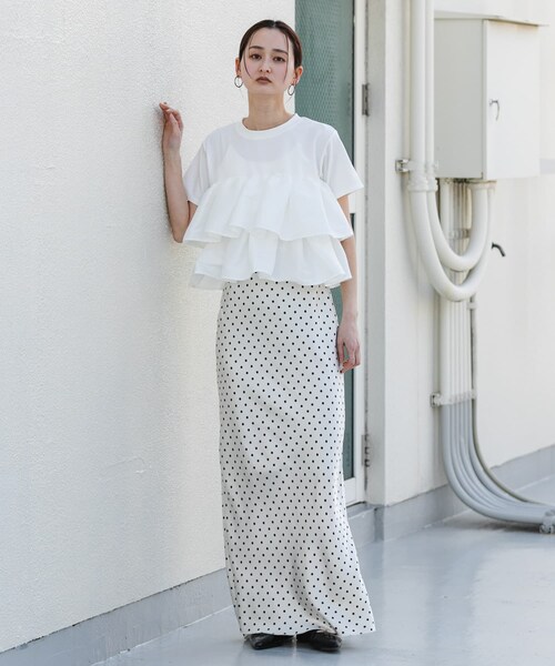 SENSE OF PLACE by URBAN RESEARCH(センスオブプレイスバイアーバンリサーチ)の「サテンアイラインスカート(スカート・レディース・IVORY/BLACK/CHARCOAL/IVO×BLK/BLK×WHT/BEG×WHT・S/M/TALL)」の12枚目の写真