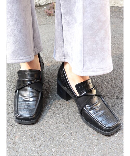 MURUA（ムルーア）の「ツイストローファー（ブーティ・レディース・ブラウン/ブラック・37/35/36）」の4枚目の写真