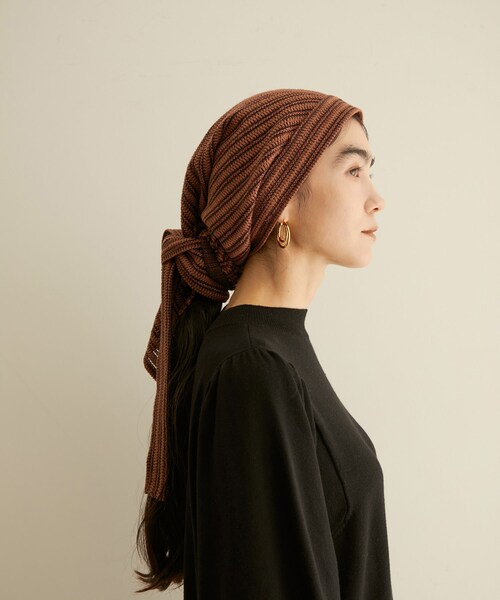 ADAM ET ROPE'（アダムエロペ）の「【La Maison de Lyllis（メゾンドリリス）】KERCHIEF（その他ヘアアクセサリー・レディース・オフホワイト/ダークブラウン・F）」の2枚目の写真