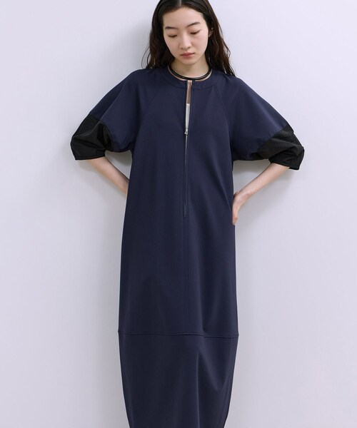 ADAM ET ROPE'(アダムエロペ)の「【WEB限定】ハーフZIPコクーンワンピース(ワンピース・レディース・ブラック/ダークブラウン/ネイビー・36/38)」の21枚目の写真