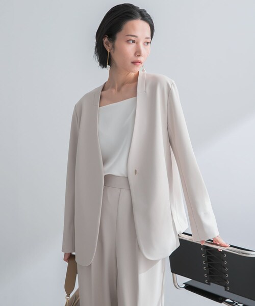 URBAN RESEARCH ROSSO（アーバンリサーチロッソ）の「ストレッチツイルノーカラージャケット（ノーカラージャケット・レディース・L.BEIGE/BLACK・36/38）」の21枚目の写真