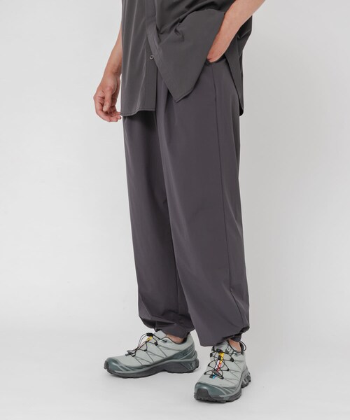 URBAN RESEARCH(アーバンリサーチ)の「『撥水/接触冷感』『UR TECH MoLight』PACKABLE PANTS(その他パンツ・メンズ・BLACK/CHARCOAL・M/L)」の21枚目の写真