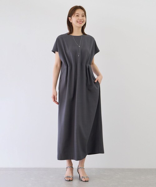Jayro(ジャイロ)の「リネンタッチタックイージーワンピース(ワンピース・レディース・ブラック/チャコール/ベージュ・M)」の11枚目の写真